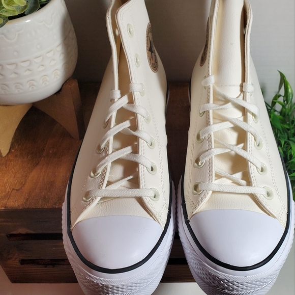 CONVERSE CTAS LIFT HI PLATFORM WOMEN'S SZ  / 570452C - Picture 8 of 13